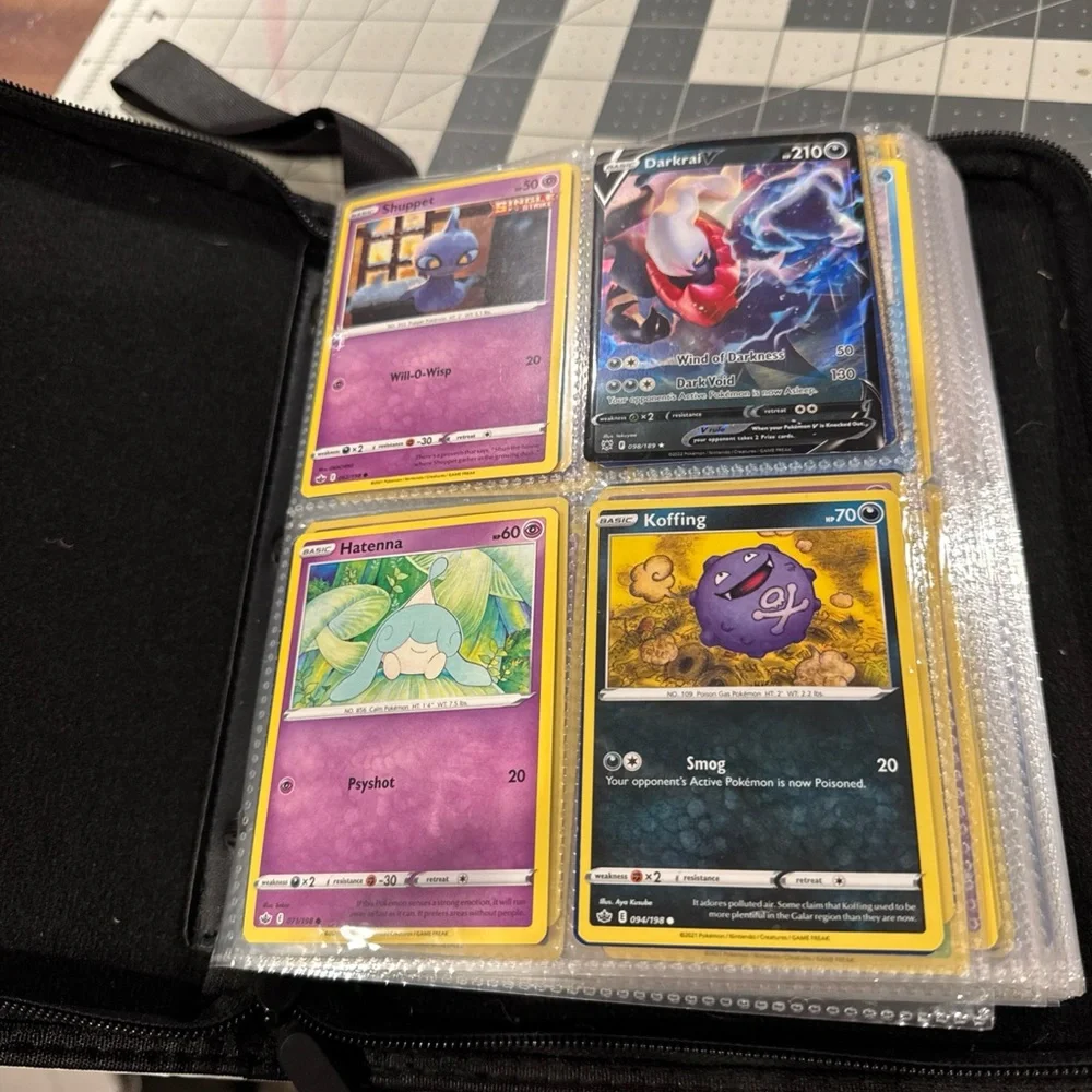Pokémon Binder-Nearly Full - Picture 13 of 17